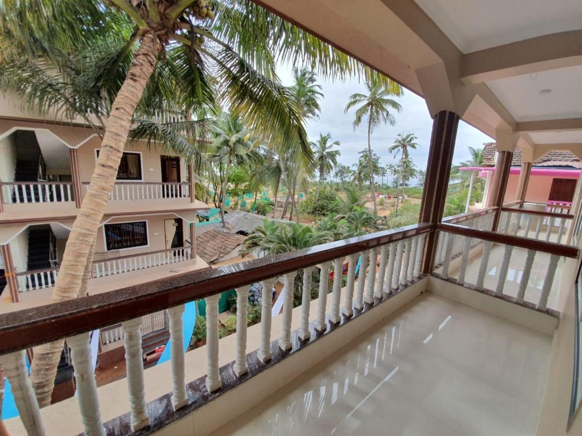 Gods Gift Guesthouse Arambol Exteriér fotografie